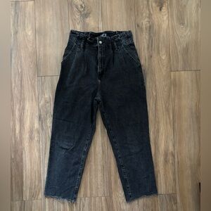 Abercrombie & Fitch High Waisted Mom Jeans Black Size 10